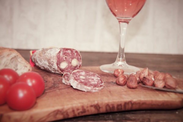 saucisson aux noisettes